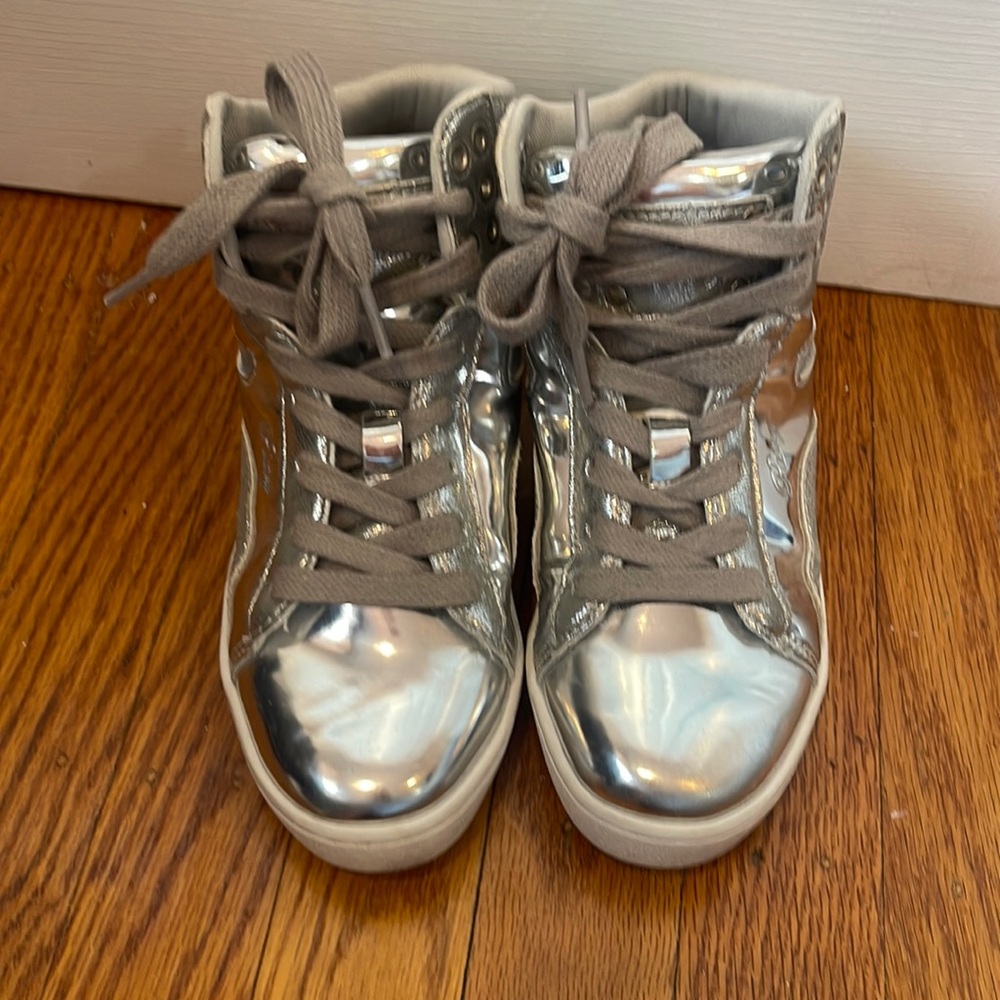 Girls Dance Sneaker